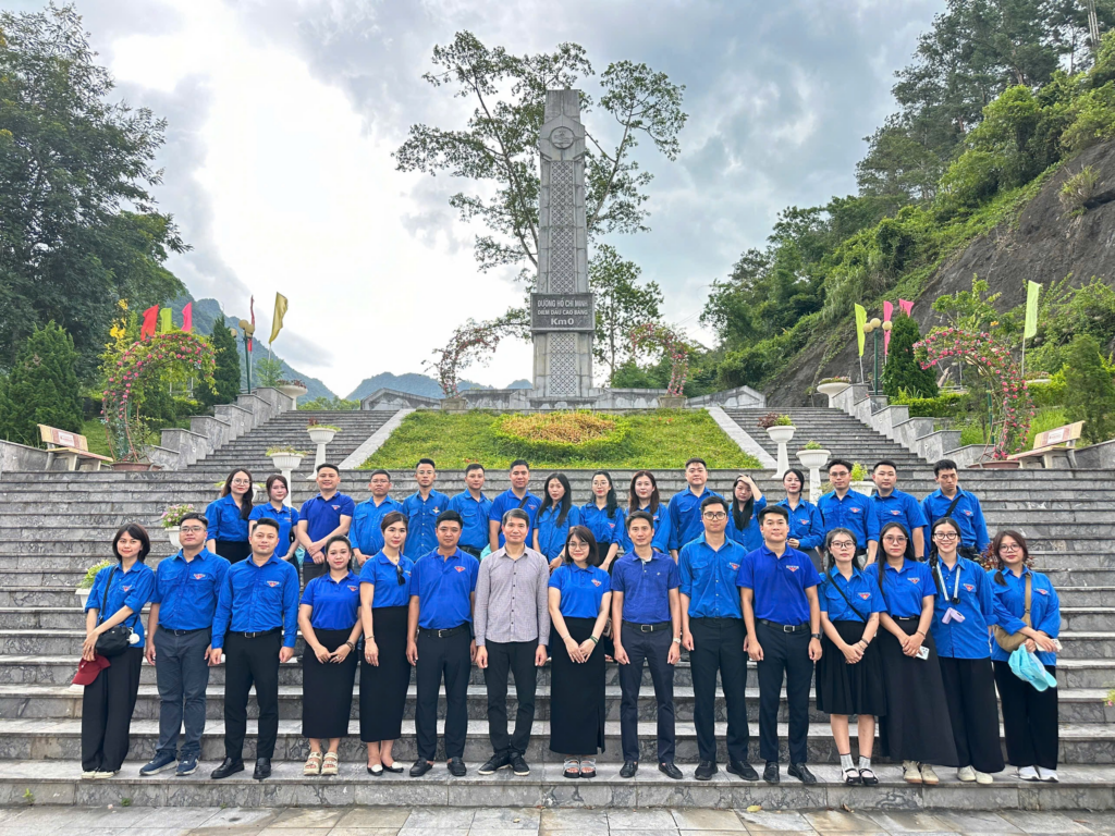 Tuổi trẻ ngành chứng khoán Hành trình theo dấu chân Bác – Bồi đắp lý tưởng, vững bước tương lai tại Cao Bằng