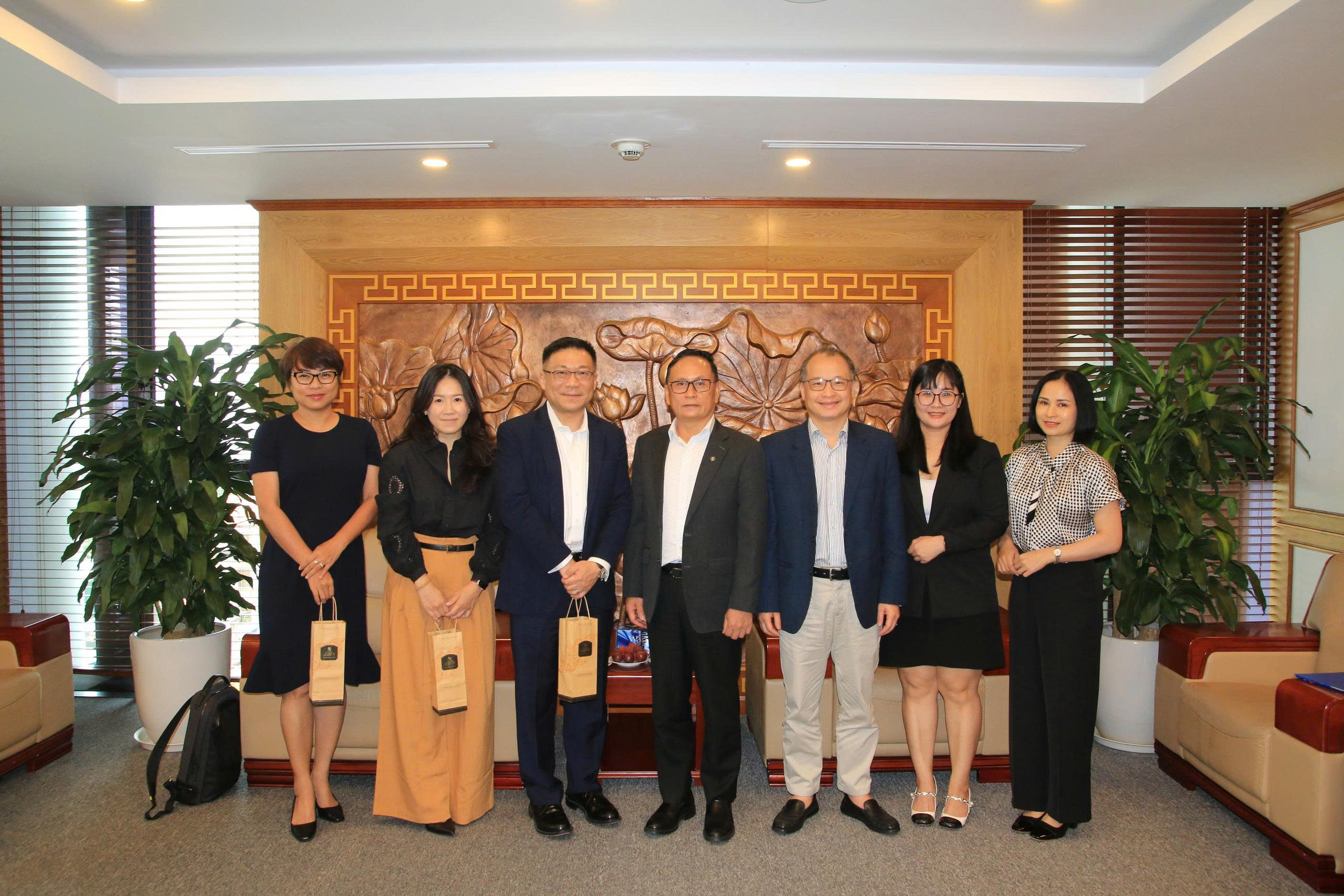 VSDC tiếp và làm việc với Đoàn công tác của Hiệp hội Viễn thông Tài chính Liên ngân hàng Toàn cầu (SWIFT)