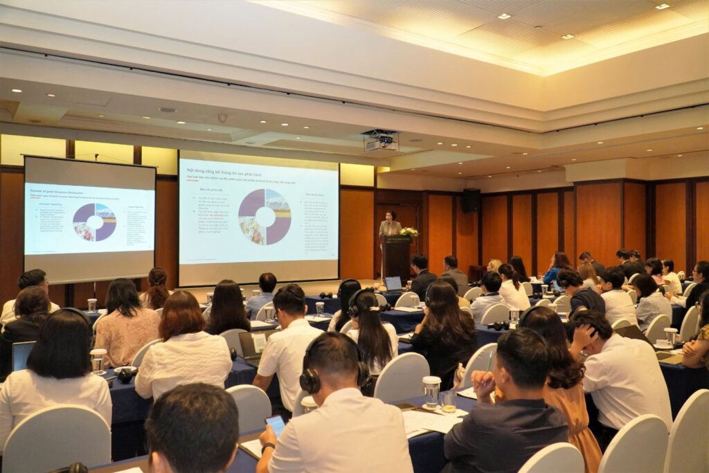 UBCKNN giới thiệu Sổ tay Công bố thông tin Trái phiếu xanh – thúc đẩy minh bạch và tăng trưởng thị trường tài chính xanh bền vững