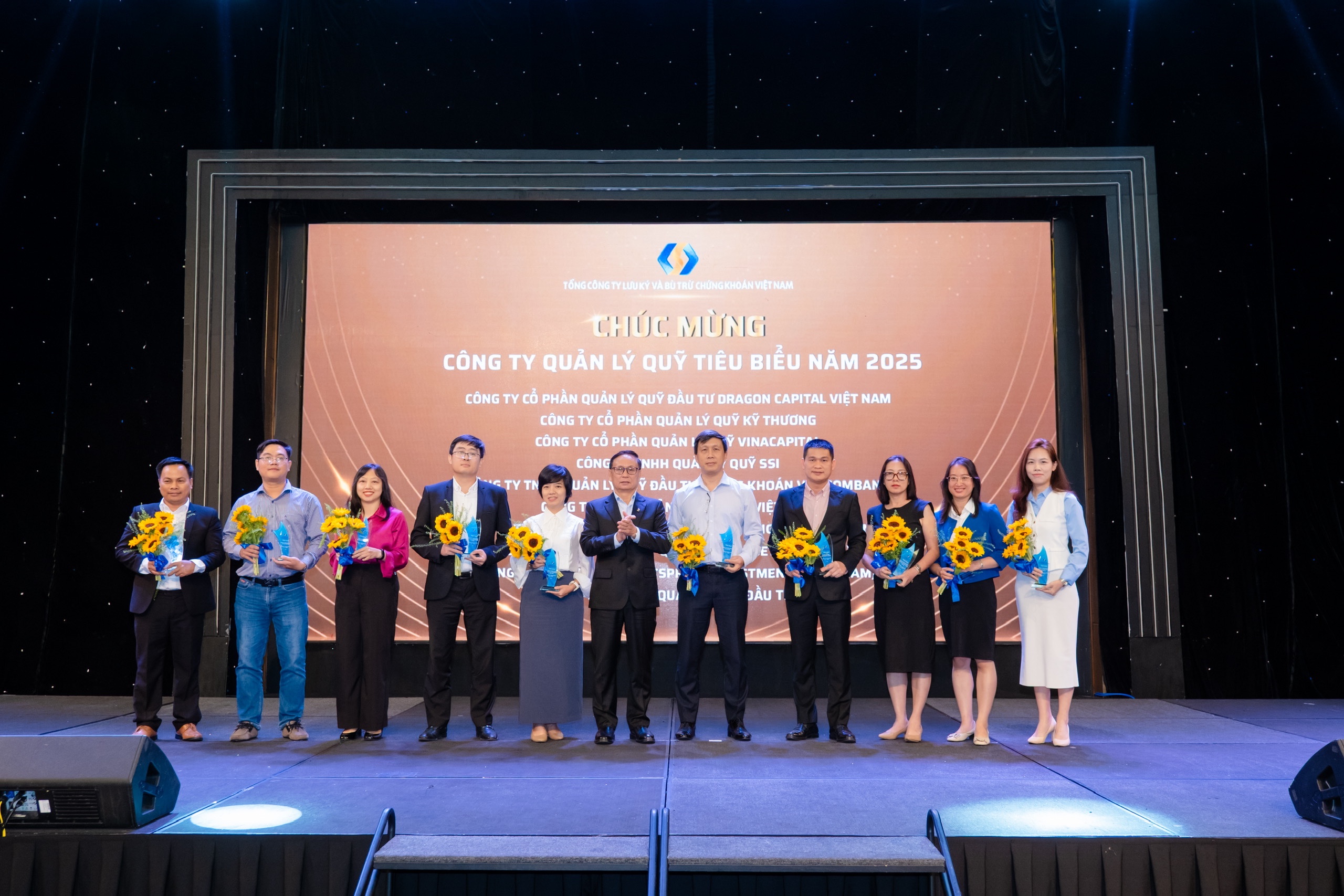 Tổng công ty Lưu ký và Bù trừ chứng khoán Việt Nam tổ chức hội nghị Tổng kết cung cấp dịch vụ quỹ năm 2025 của VSDC